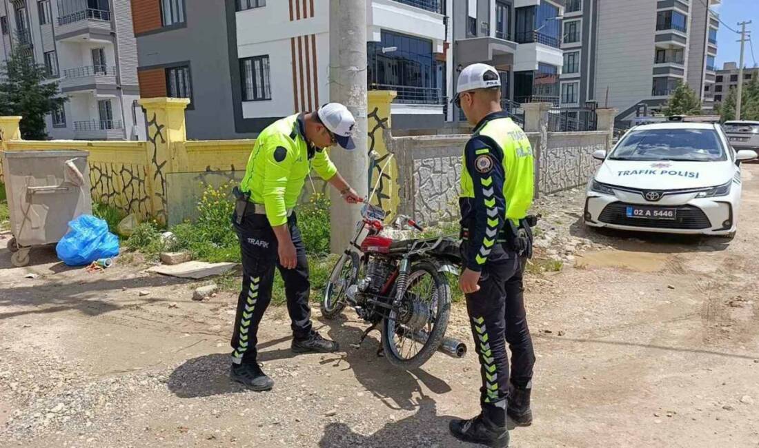 Adıyaman'da dur ihtarına uymayan motosiklet sürücüsüne 552 bin 465 TL