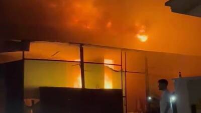 Adıyaman Merkez Vartana Bölgesi'nde bir prefabrik evde çıkan yangın, itfaiye