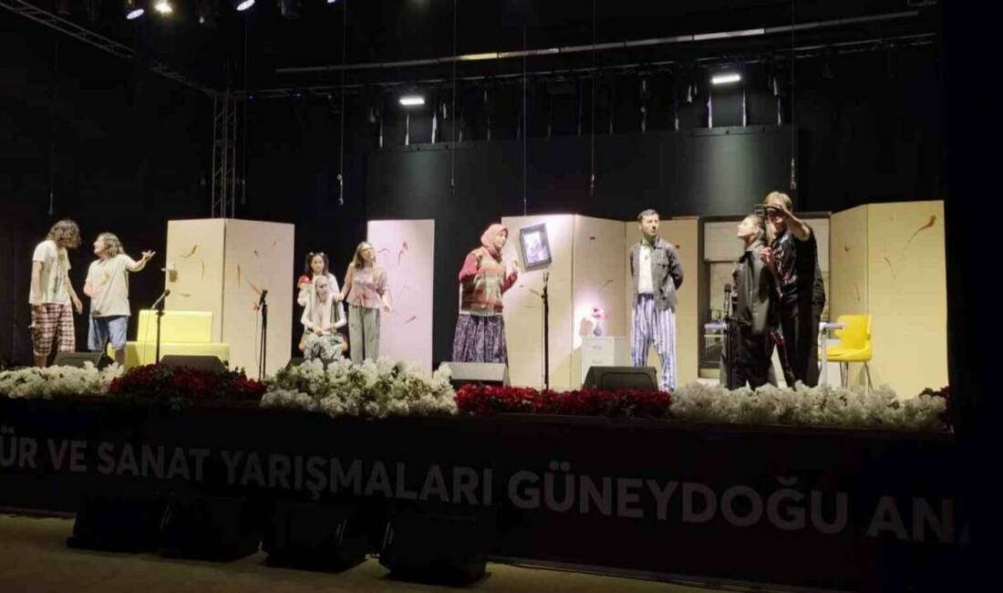 Güneydoğu Anadolu’nun sanatsever gençleri Adıyaman’da buluştu. Gençler, bilgilerini ve sanat