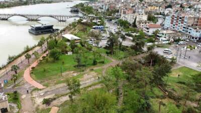 Şanlıurfa Valiliği, olumsuz hava şartları nedeniyle Birecik ve Viranşehir ilçelerinde