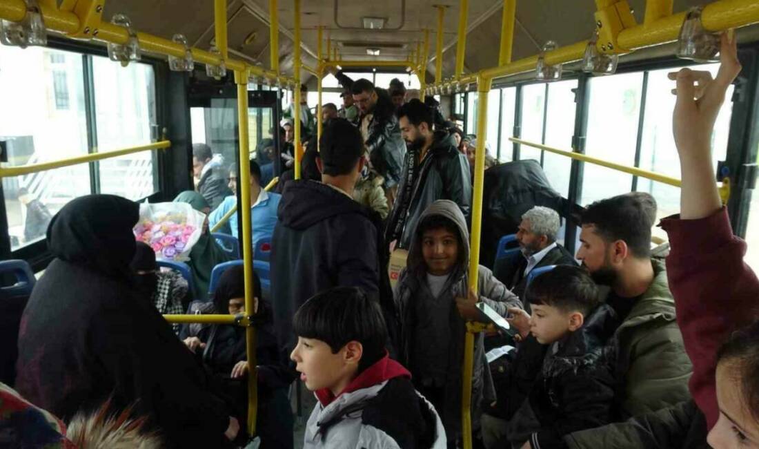 Kilis' teki Öncüpınar Gümrük Kapısı'nda, gönüllü geri dönüş süreci hızlandı