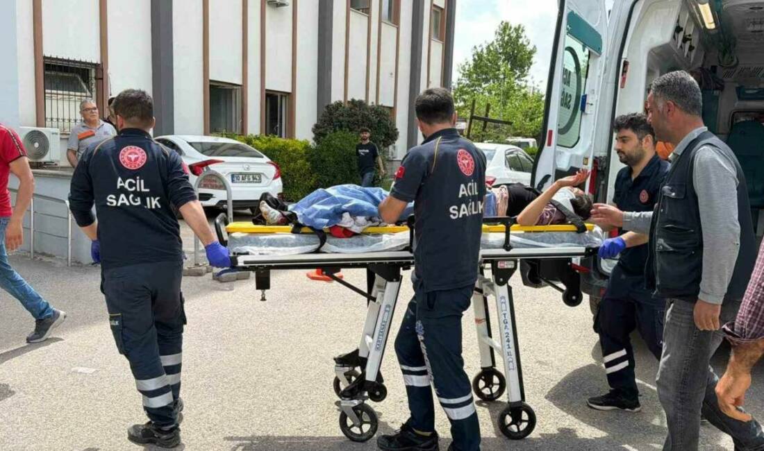 Adıyaman’ın Kahta ilçesine bağlı Aktaş Köyünde traktörden düşerek tekerin altında
