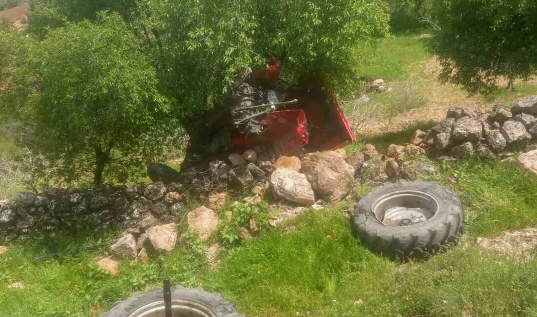 Batman'ın Gercüş ilçesinde kontrolden çıkan bir traktör, sürücüsünün son anda