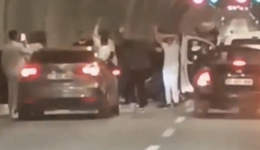 Gaziantep'te düğün konvoyu tünelde kutlama yaparak trafiği kapattığı için 7