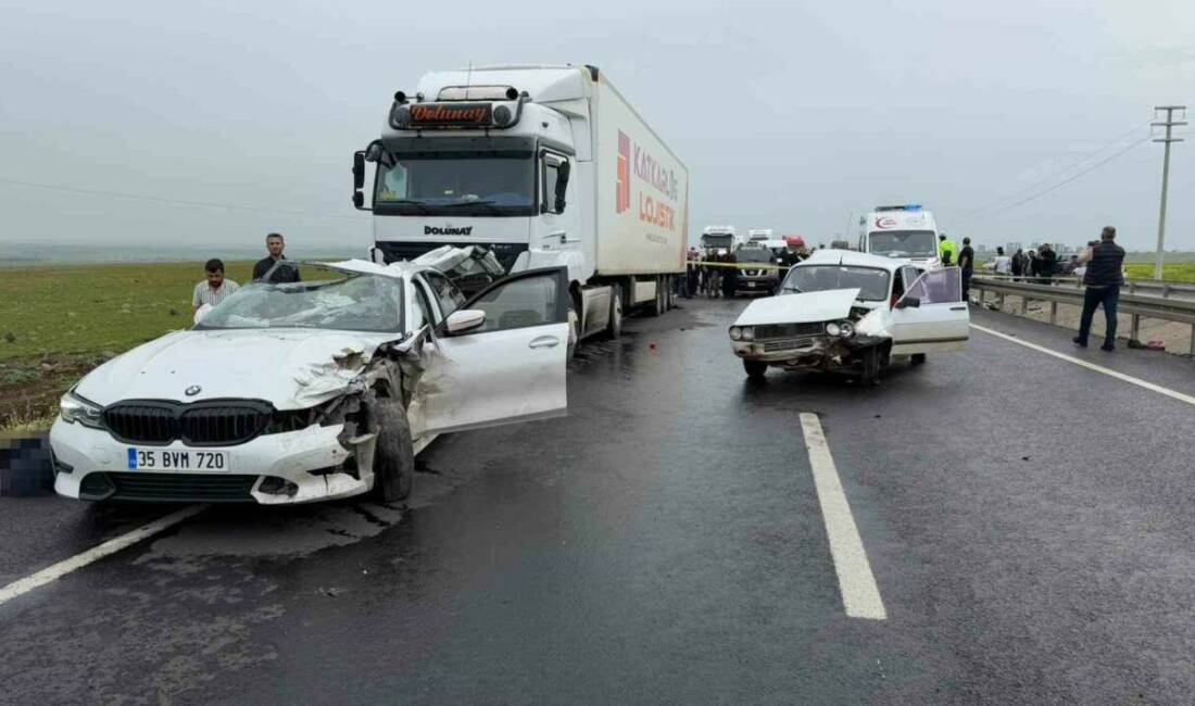 Şanlıurfa’nın Siverek ilçesinde meydana gelen zincirleme trafik kazasında 2 kişi