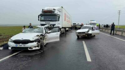 Şanlıurfa’nın Siverek ilçesinde meydana gelen zincirleme trafik kazasında 2 kişi