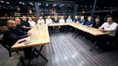 Adıyaman Gazeteciler Cemiyeti (AGC), aylık yönetim kurulu toplantısını Kahta ilçesinde