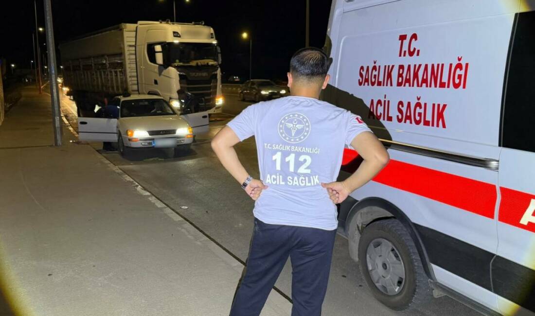 Adıyaman’da yerde hareketsiz bir şekilde yatan sürücü ekipleri harekete geçirdi.