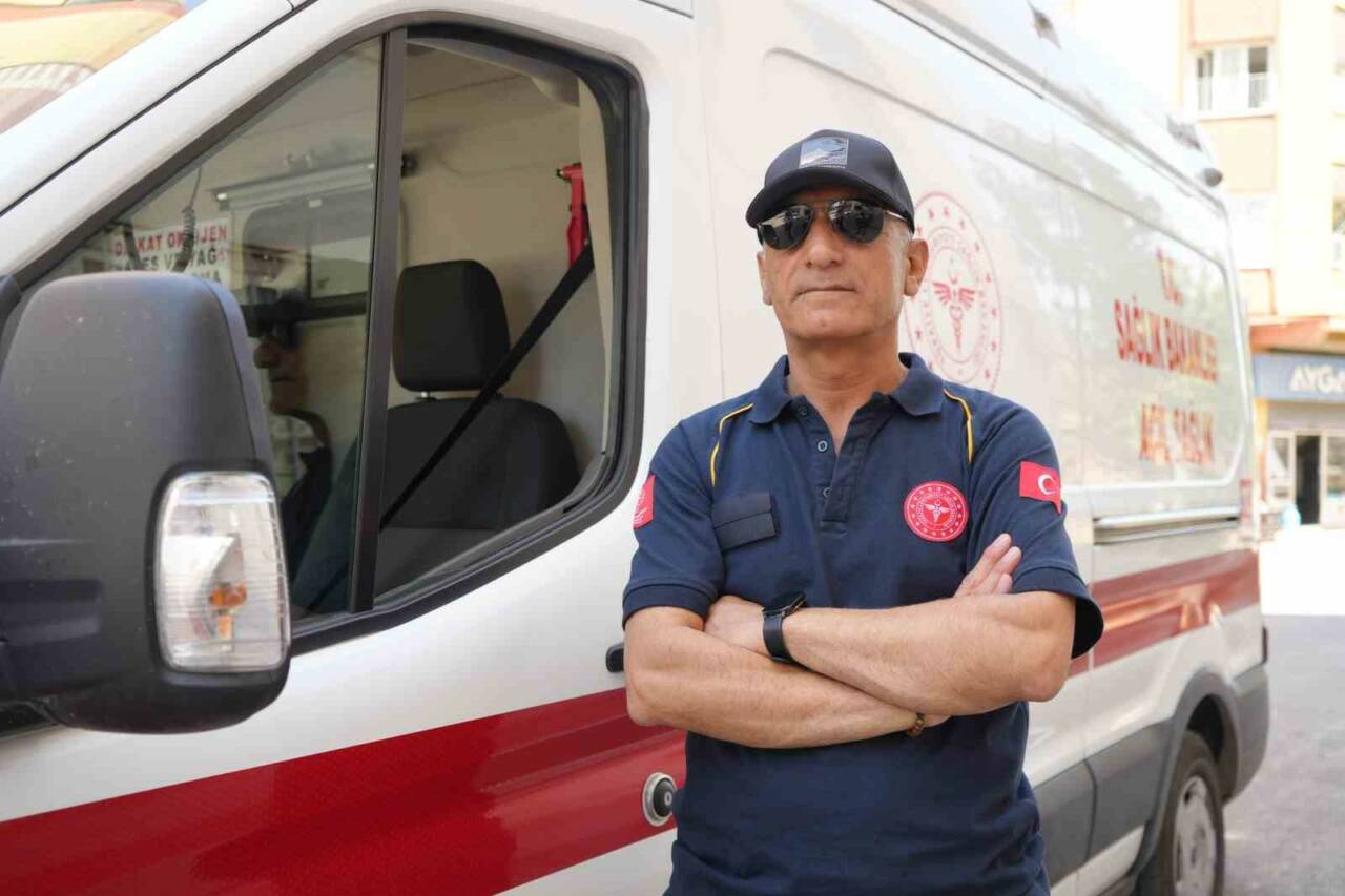 Gaziantep’te ambulans şoförü olarak görev yapan 55 yaşındaki Ali Doğru,