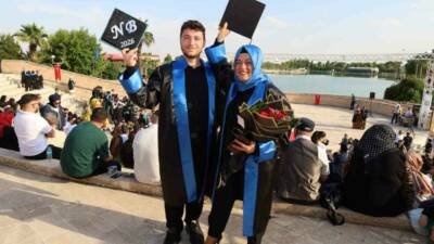 Şanlıurfa Harran Üniversitesinde (HRÜ) aynı bölümü okuyan anne ve oğlu