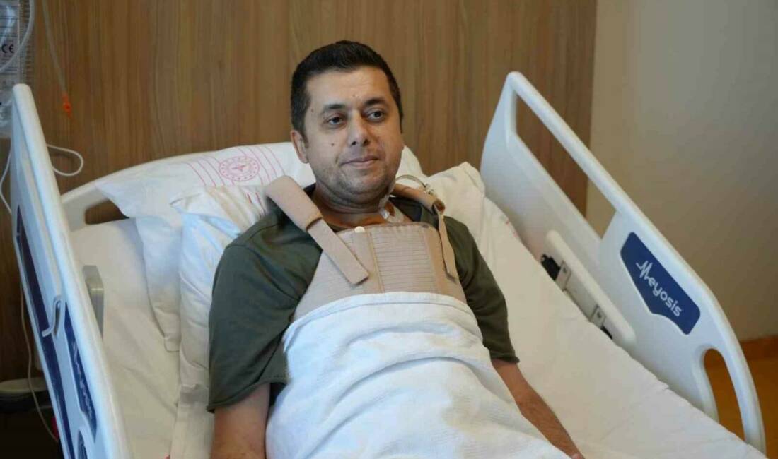 Aortu baştan sona değiştirilen hasta 10 saat süren kritik ameliyatla hayata tutundu Hatay’da 5 ay önce geçirdiği aort yırtığı ameliyatının ardından rahatsızlığı