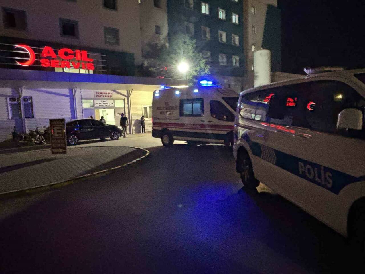 Gaziantep’te bir baba, alkol nedeniyle tartıştığı oğlunu bıçaklayarak öldürdü ve