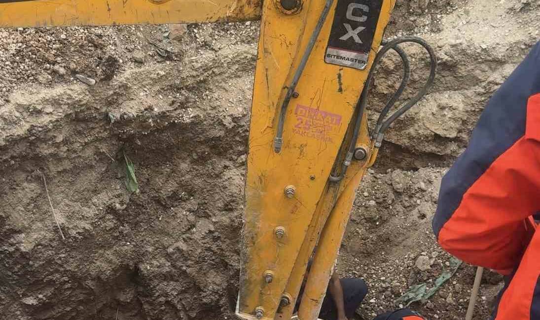 Adıyaman’da baba ve oğlu kuyu çalışmaları esnasında toprak altında kalarak