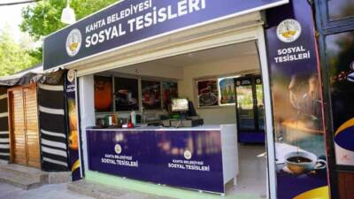 Adıyaman Kâhta Belediye Başkanı Mehmet Can Halllaç, seçim döneminde vatandaşlara