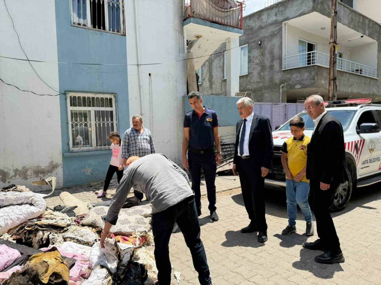 Adıyaman’ın Kahta Belediye Başkanı Mehmet Can Hallaç, Hürriyet Mahallesi’nde çıkan
