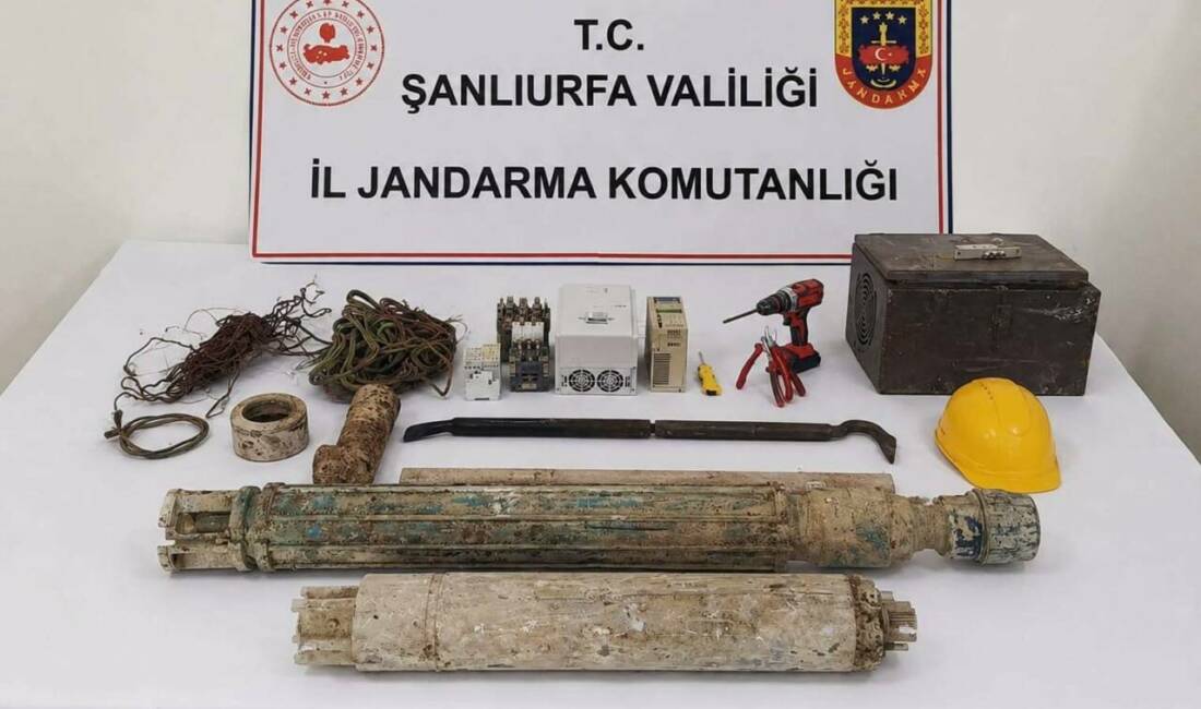 Şanlıurfa’nın Birecik ilçesinde dalgıç pompası hırsızlığı şüphelisi 2 şahıs, jandarma