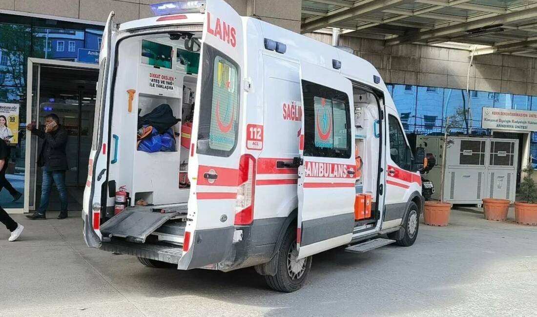Siirt’in Eruh ilçesinde devrilen traktörün altında kalan sürücü hayatını kaybetti.