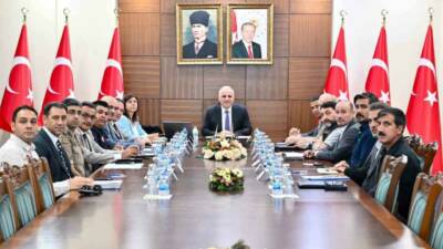 Diyarbakır Valisi Murat Zorluoğlu başkanlığında, kent genelinde hasat döneminin başlamasıyla