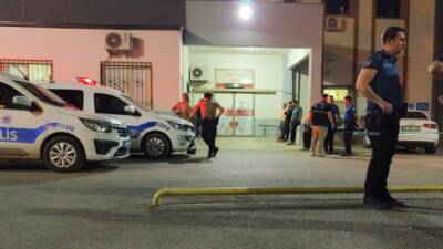 Adıyaman’ın Kahta ilçesinde bir kişi eniştesini silahla vurarak yaraladı.