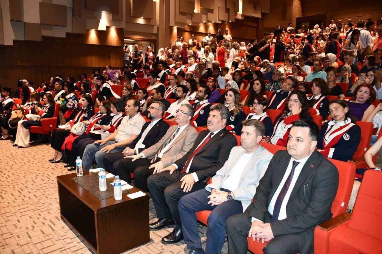 GAHİB’in vizyonuyla kurulan ve bu yıl ikinci mezunlarını uğurlayan GAÜN