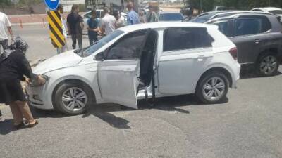 Adıyaman’da iki otomobilin çarpışması sonucu meydana gelen kazada 1 kişi