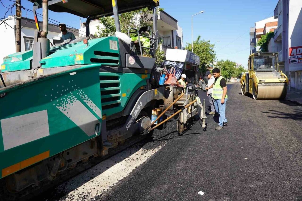 Adıyaman Kahta Belediyesi, ilçe genelinde ulaşım altyapısını güçlendirmeye yönelik yatırımlarını