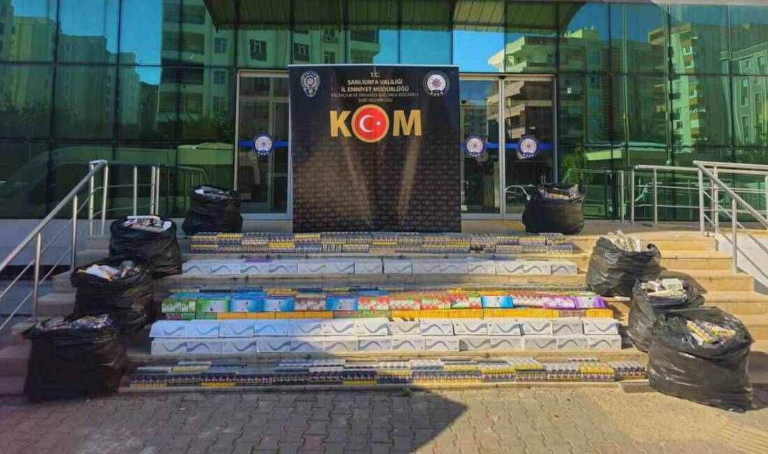 Kamyonetteki araç lastiklerinden 20 bin paket kaçak sigara çıktı Şanlıurfa’da polis ekipleri tarafından durdurulan kamyonetin kasasındaki araç lastiklerinin içerisinde