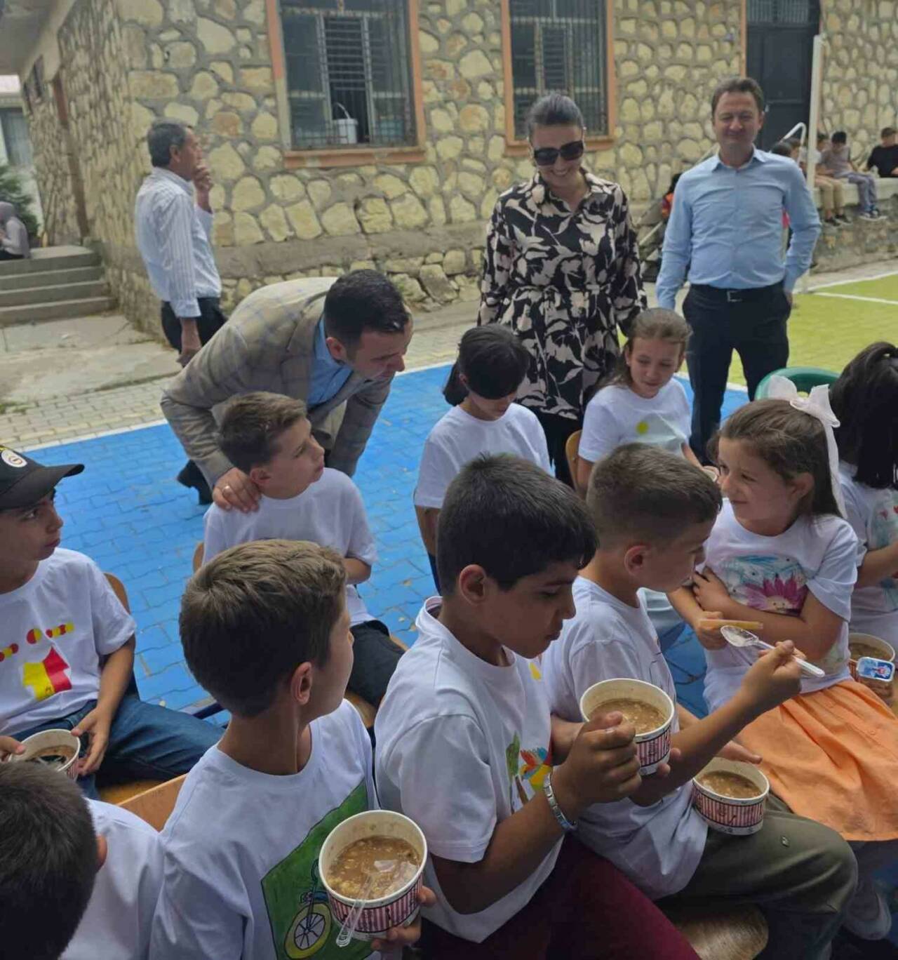 Adıyaman Gölbaşı Kaymakamı Kadir Algın, Muharrem ayı nedeniyle düzenlenen aşure