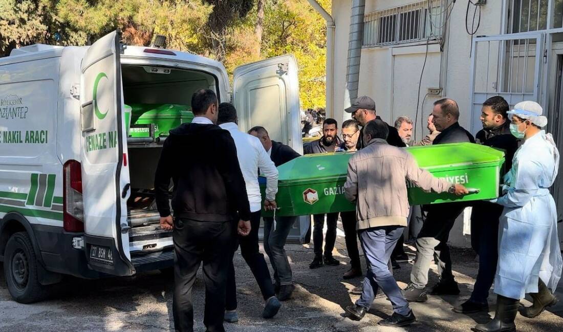Kaza kurşunu ile ölen Selçuk Dayan’ın davasında karar açıklandı Gaziantep’te sokakta iki grup arasında çıkan silahlı kavgada, iş yerinin