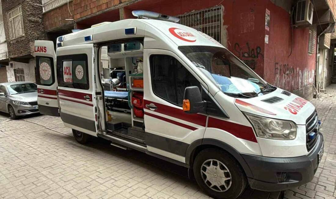 Diyarbakır'ın Bağlar ilçesinde yalnız yaşayan 66 yaşındaki Hasan Akduman, komşuların
