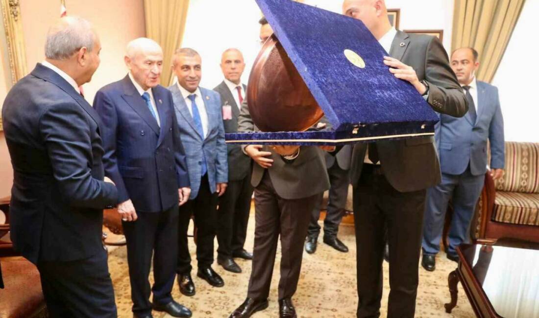MHP Gaziantep’ten Ankara’ya çıkarma MHP Gaziantep İl Teşkilatı, Ankara'da Genel Başkan Devlet Bahçeli ile