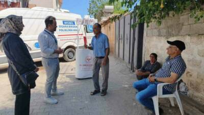 Adıyaman’ın Kahta ilçesinde hizmet veren mobil sigara bırakma polikliniği, köy