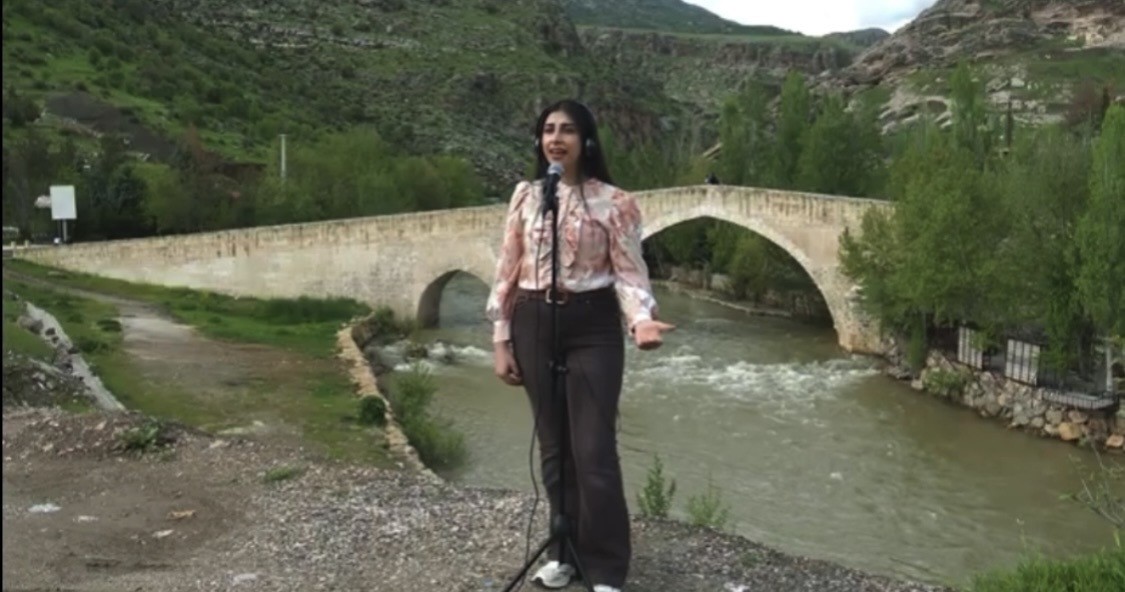 Diyarbakır’ın tarihi ve doğal güzellikleri ile ünlü ilçesi Çermik, sanatla