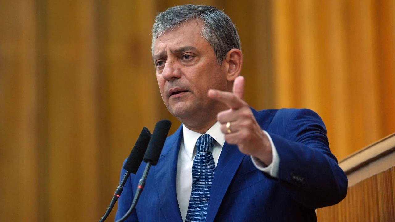 Cumhuriyet Halk Partisi’nde (CHP) uzun süredir devam eden kurultay ve