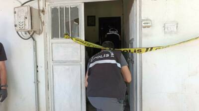 Adıyaman'da bir polis memuru olan Abuzer Şaşmaz, arkadaşının evinde ölü