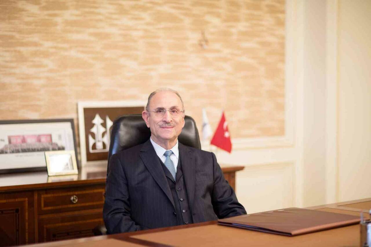 Anadolu iş dünyasının ve Gaziantep sanayisinin öncülerinden Mehmet Ali Topçuoğlu