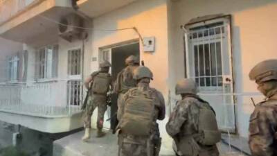 Şanlıurfa merkezli 21 ilde DEAŞ terör örgütüne yönelik düzenlenen operasyonda