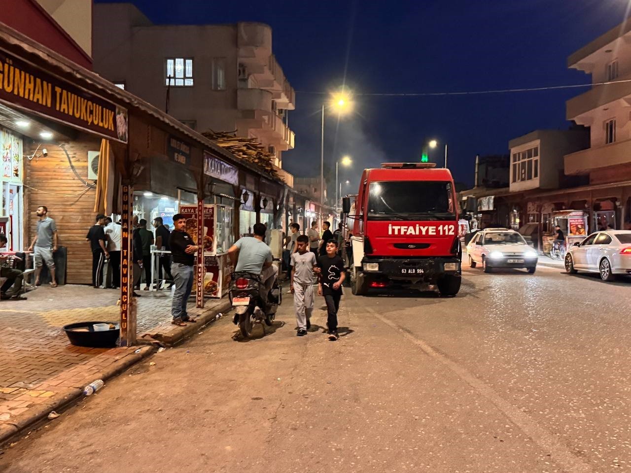 Şanlıurfa’nın Suruç ilçesinde bir fırında müşterilerin yoğun olduğu saatlerde çıkan