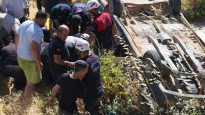 Şanlıurfa’nın Bozova ilçesinde otomobilin şarampole devrilmesi sonucu 1 kişi öldü,
