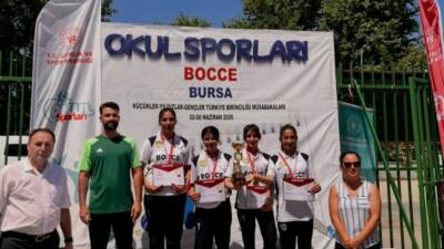 Bursa’nın Osmangazi ilçesinde düzenlenen Bocce Petank Genç Kızlar Türkiye Birinciliği