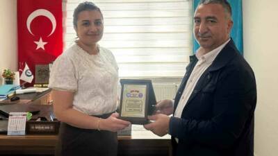 Şırnak’ta uzun yıllar sağlık hizmetlerinde görev yapan hemşire Emine Öztoprak,