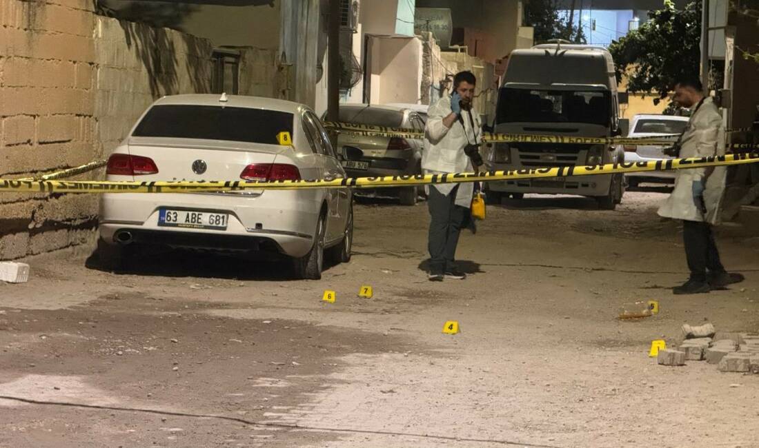Şanlıurfa’nın Suruç ilçesinde bir sokakta kaynağı henüz belirlenemeyen patlamada 2