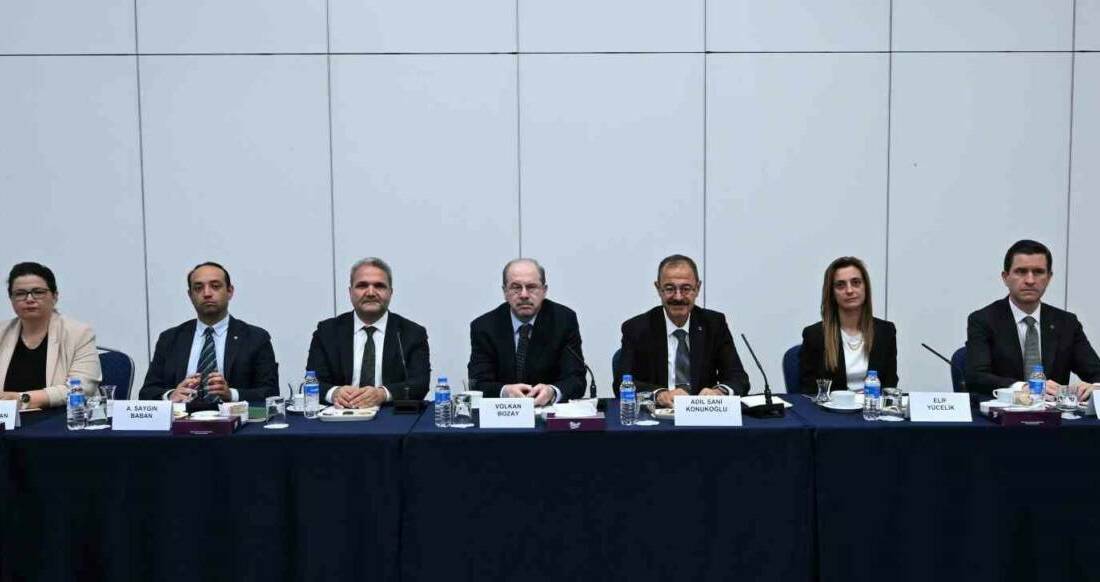 SANKO Holding ve TÜRKÇİMENTO Yönetim Kurulu Başkanı Adil Sani Konukoğlu,