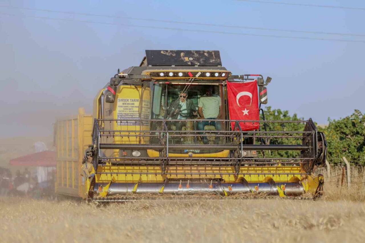 Mardin Valisi ve Büyükşehir Belediye Başkan Vekili Tuncay Akkoyun, kentte