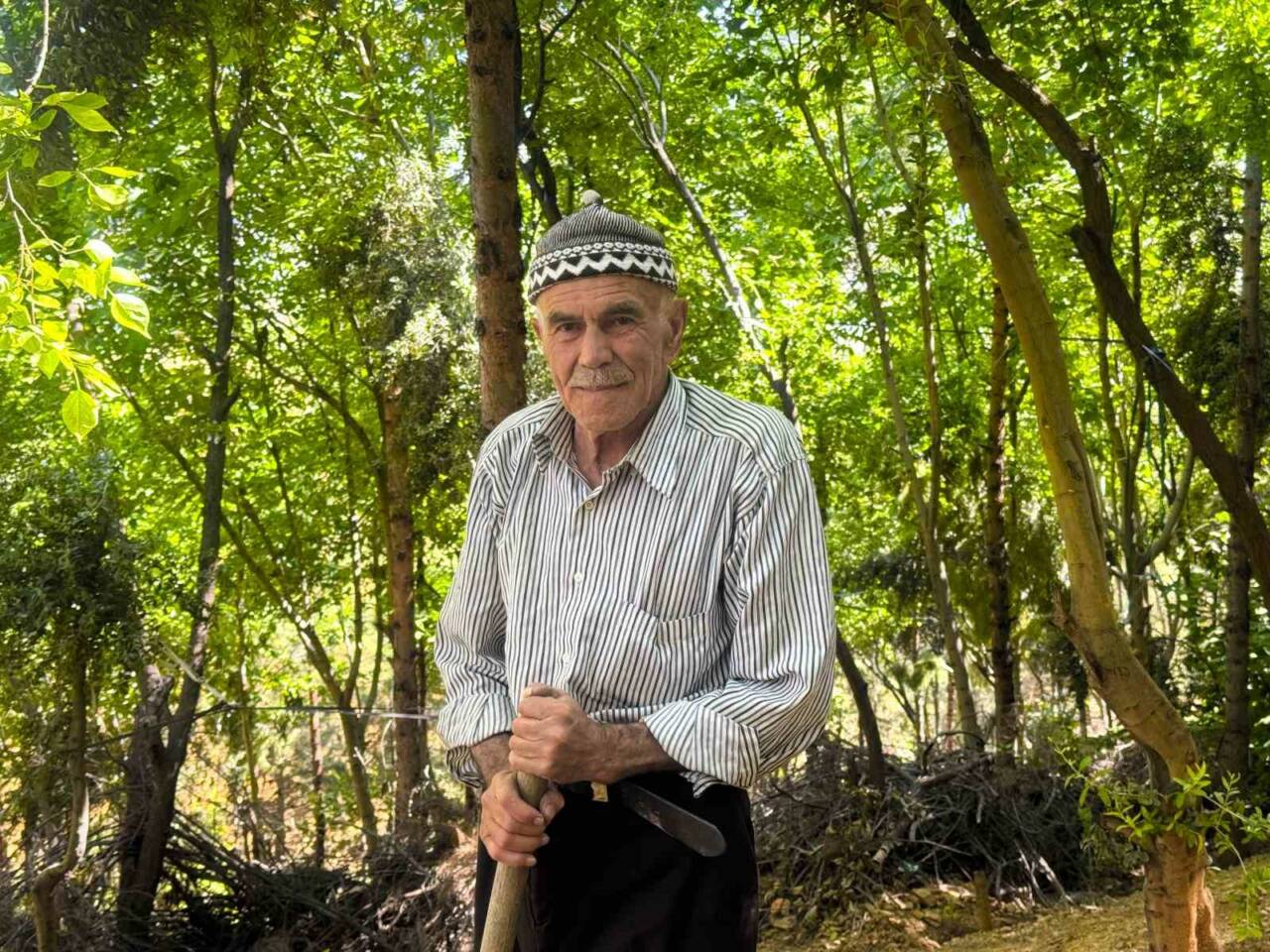 Mardin’de 78 yaşındaki Şehmus Erginoğlu, 31 yıl önce çöp yığınlarıyla