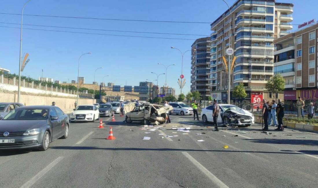 Şanlıurfa’nın Karaköprü ilçesinde 4 aracın karıştığı zincirleme trafik kazasında 1