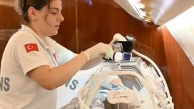 Şırnak Devlet Hastanesinde tedavi gören 4 aylık bebek, ileri düzey