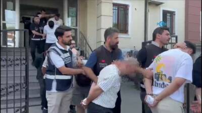 Sakarya Cumhuriyet Başsavcılığı koordinesinde yürütülen nitelikli dolandırıcılık soruşturması kapsamında, kendilerini