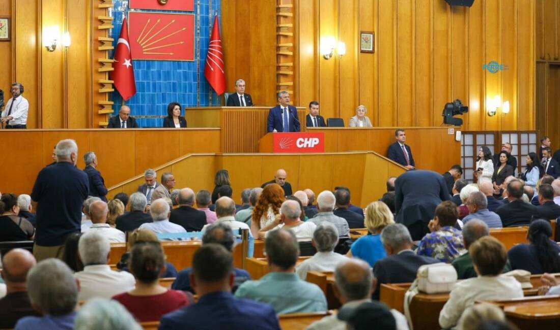 CHP Grup Başkanı Özgür Özel, partisinin TBMM Grup Toplantısı'nda yaptığı