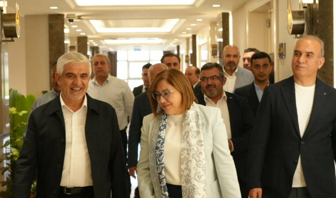Yeni Dünya Vakfı Başkanı Mahmut Göksu ve beraberindeki heyet, Gaziantep’te
